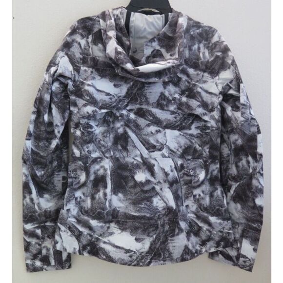 Lululemon Women's Sz 4 Black/White Take Flight Break a Trail Jacket $268 - Rare - Picture 5 of 15